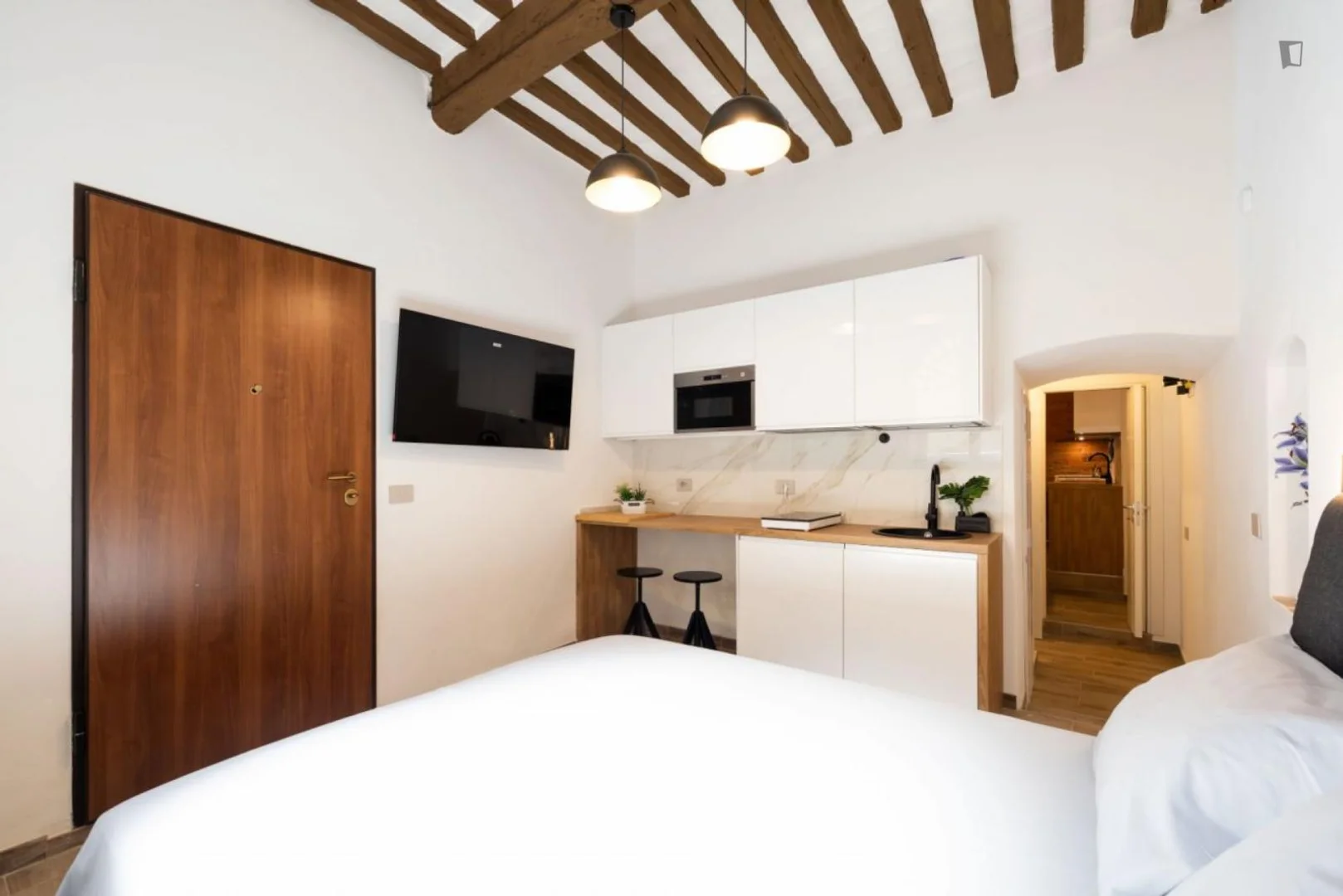 Cómodo estudio para vivir como estudiante en 