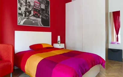 Renting rooms by the month in {area}