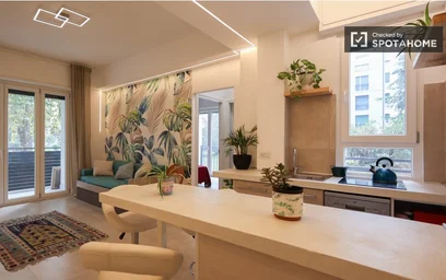 Logement entier à Via Angelo Inganni, image 2 de 19