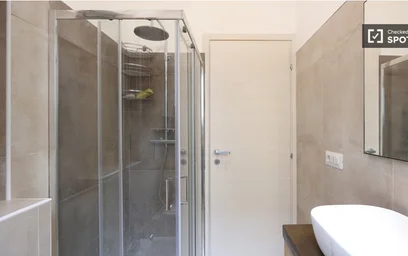 Logement entier à Via Angelo Inganni, image 18 de 19