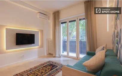 Logement entier à Via Angelo Inganni, image 4 de 19
