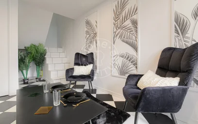Alojamento com 2 quartos em {area}