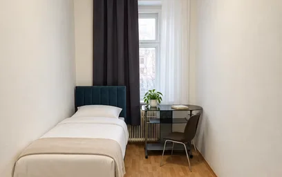 Alquiler de habitación en piso compartido en {area}