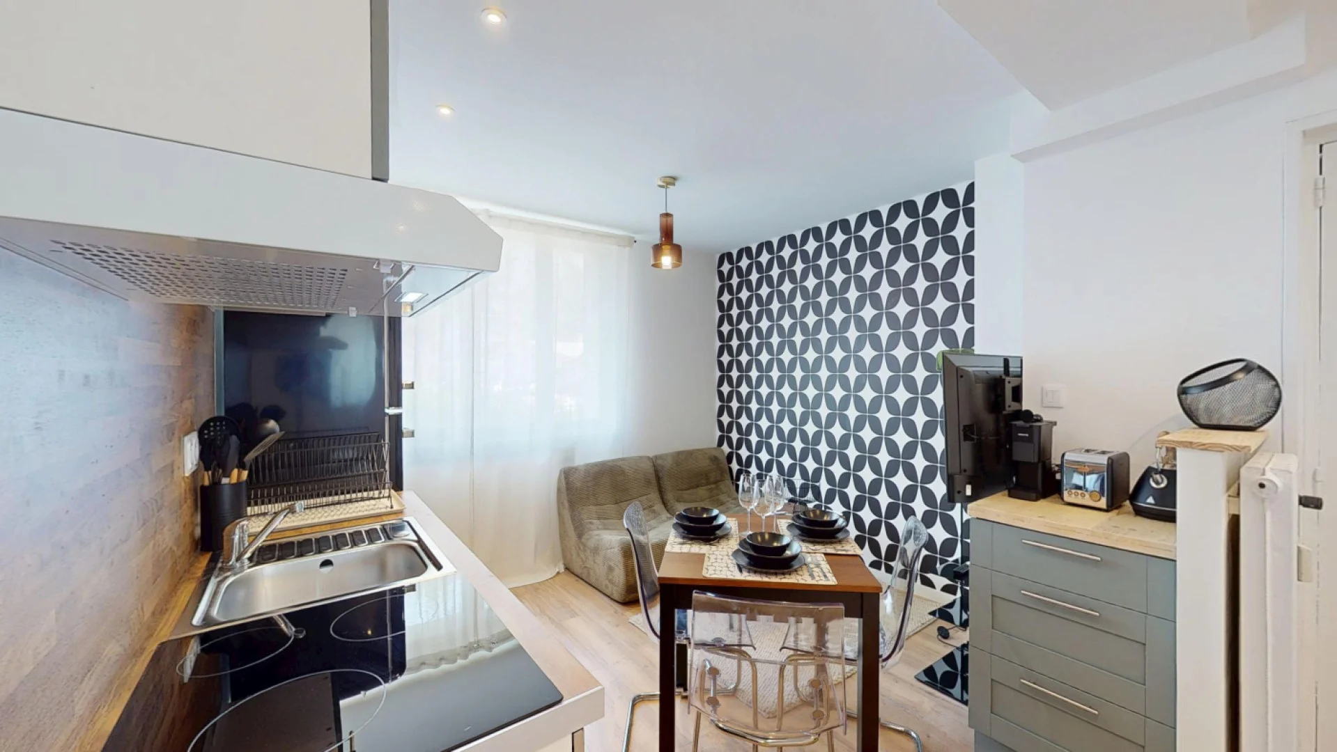 Chambre d'étudiant confortable et spacieuse dans 