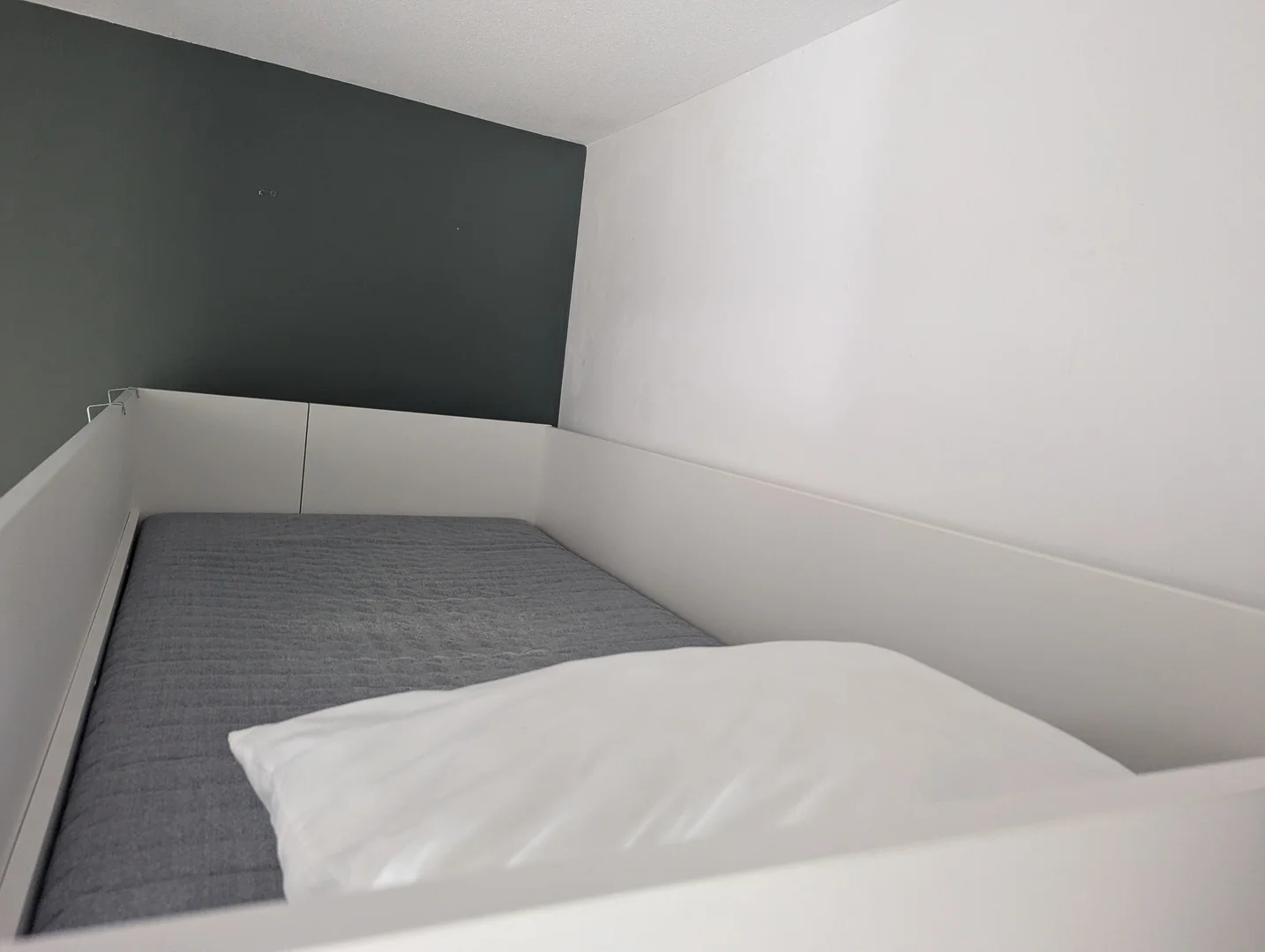 Chambre à louer dans un appartement d'étudiant à , entièrement meublée