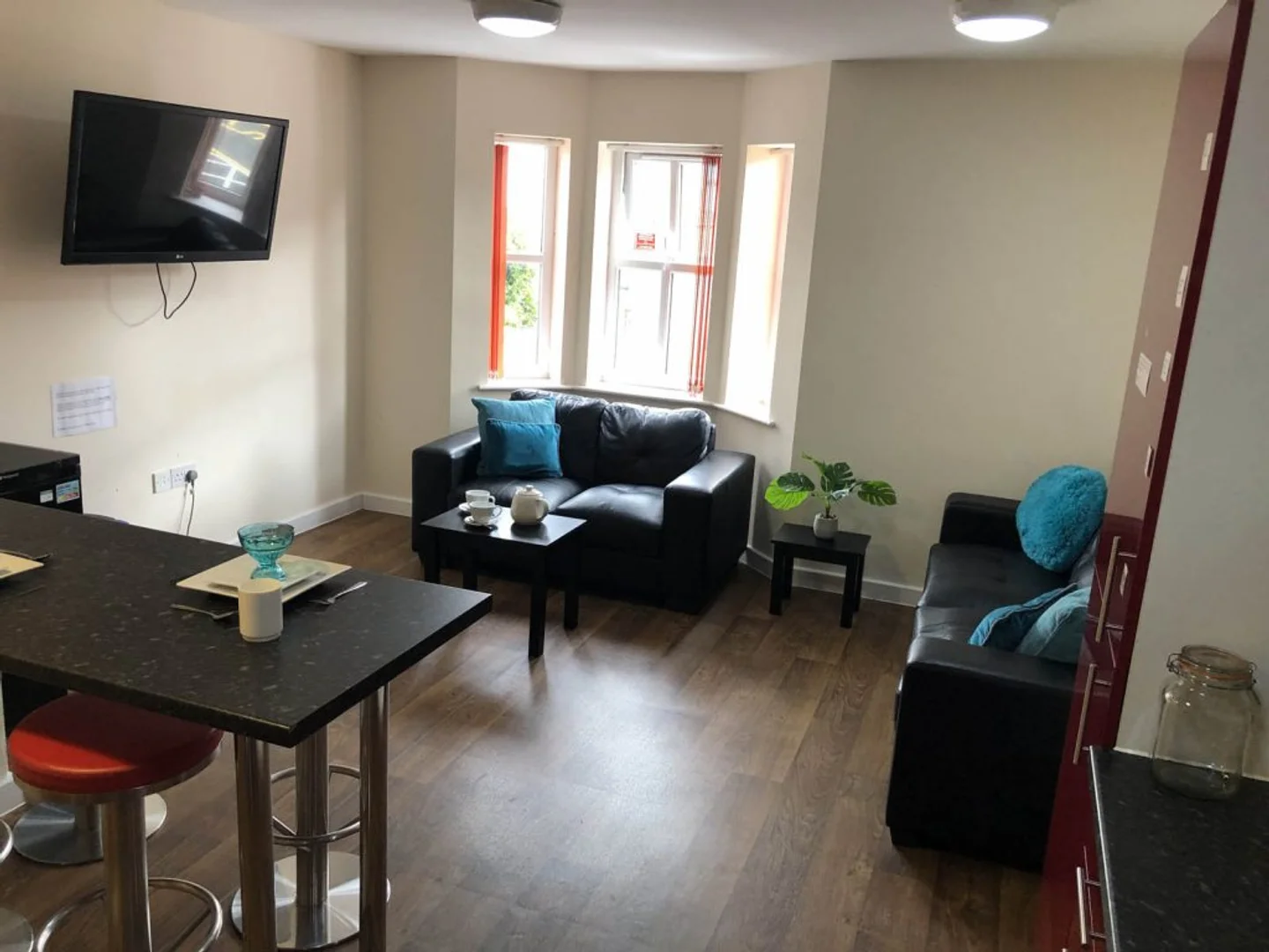 Preisgünstiges Studentenzimmer in günstiger Lage in