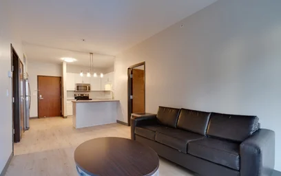 Dairenin tamamı Ikamet yerinde konumu 406 12th Ave SE, Minneapolis, MN 55414, United States, 27 38 görüntüsü