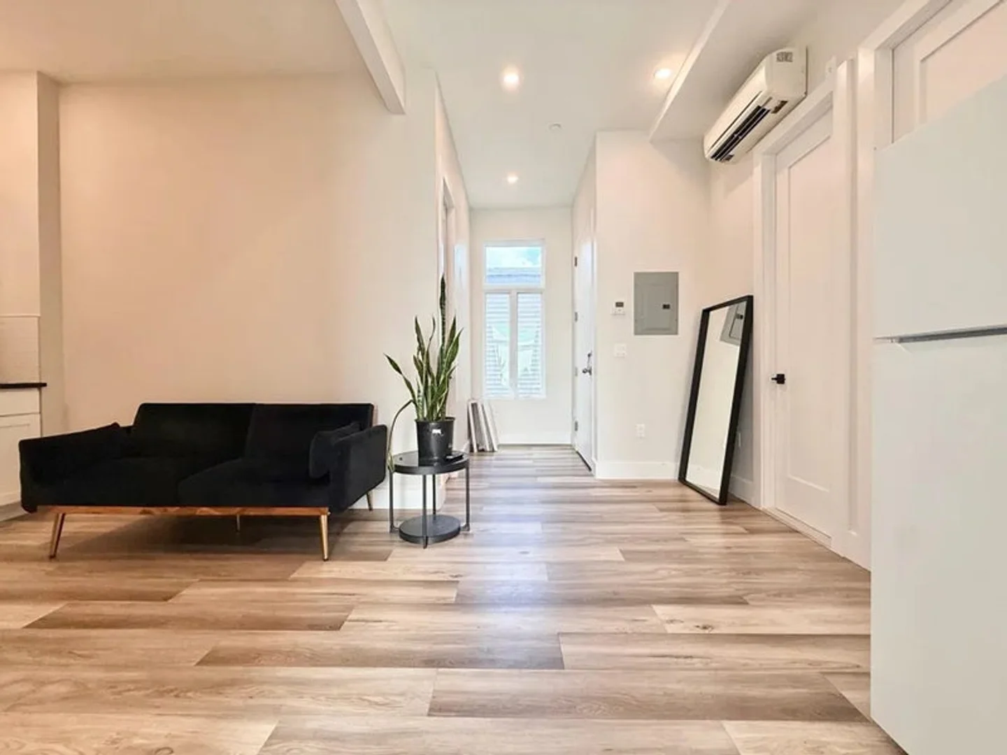 763 Park Avenue, 2A, Williamsburg, Brooklyn, NY, 11206