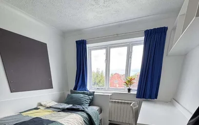 Gesamte Unterkunft im Wohnheim in der Pin Hill Canterbury CT1 2RB, bild 2 von 14