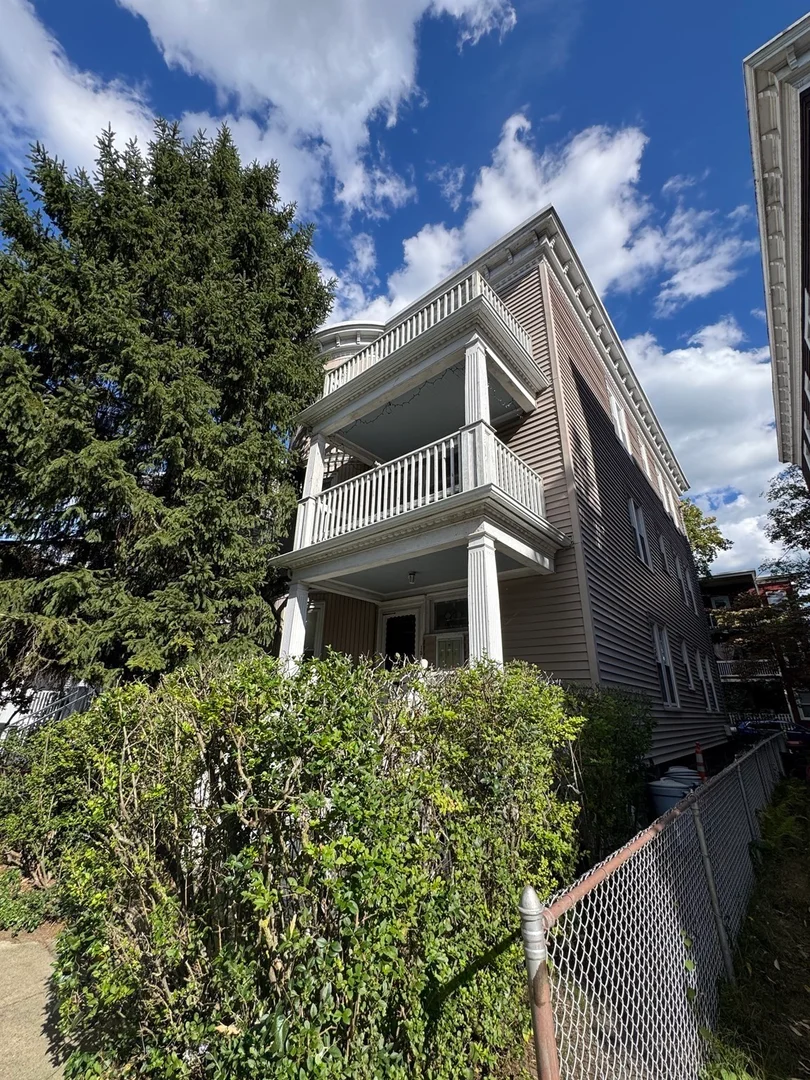 15, Chase St., Unit 3, Dorchester, Boston, MA, 02125