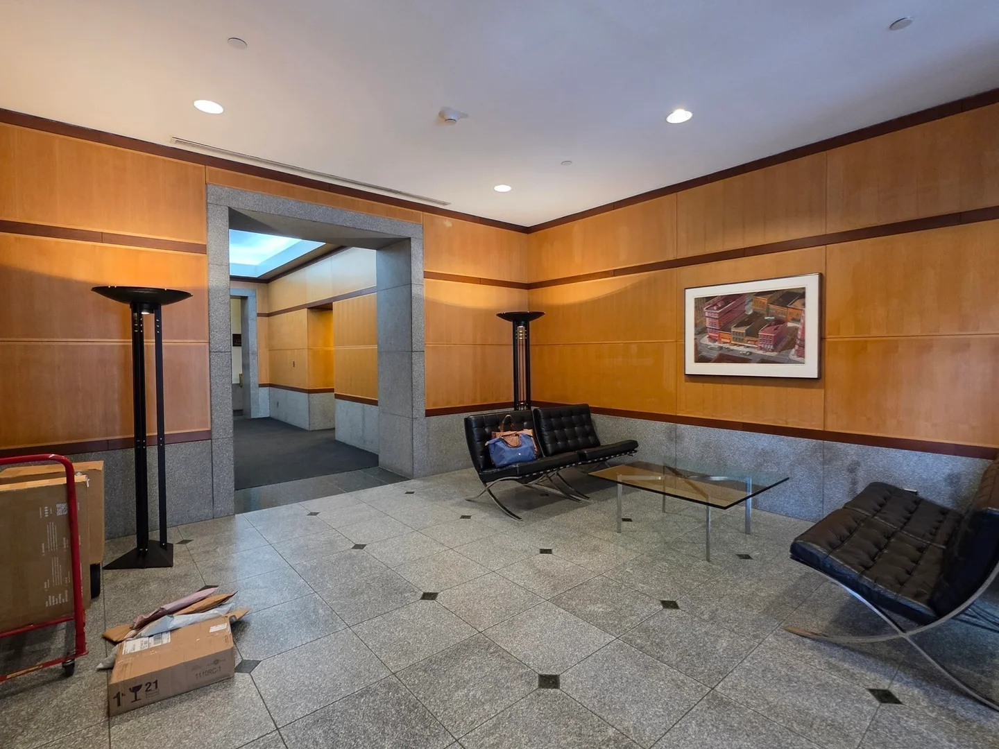 931, Massachusetts Ave., Unit 303, Harvard Square, Cambridge, MA, 02139