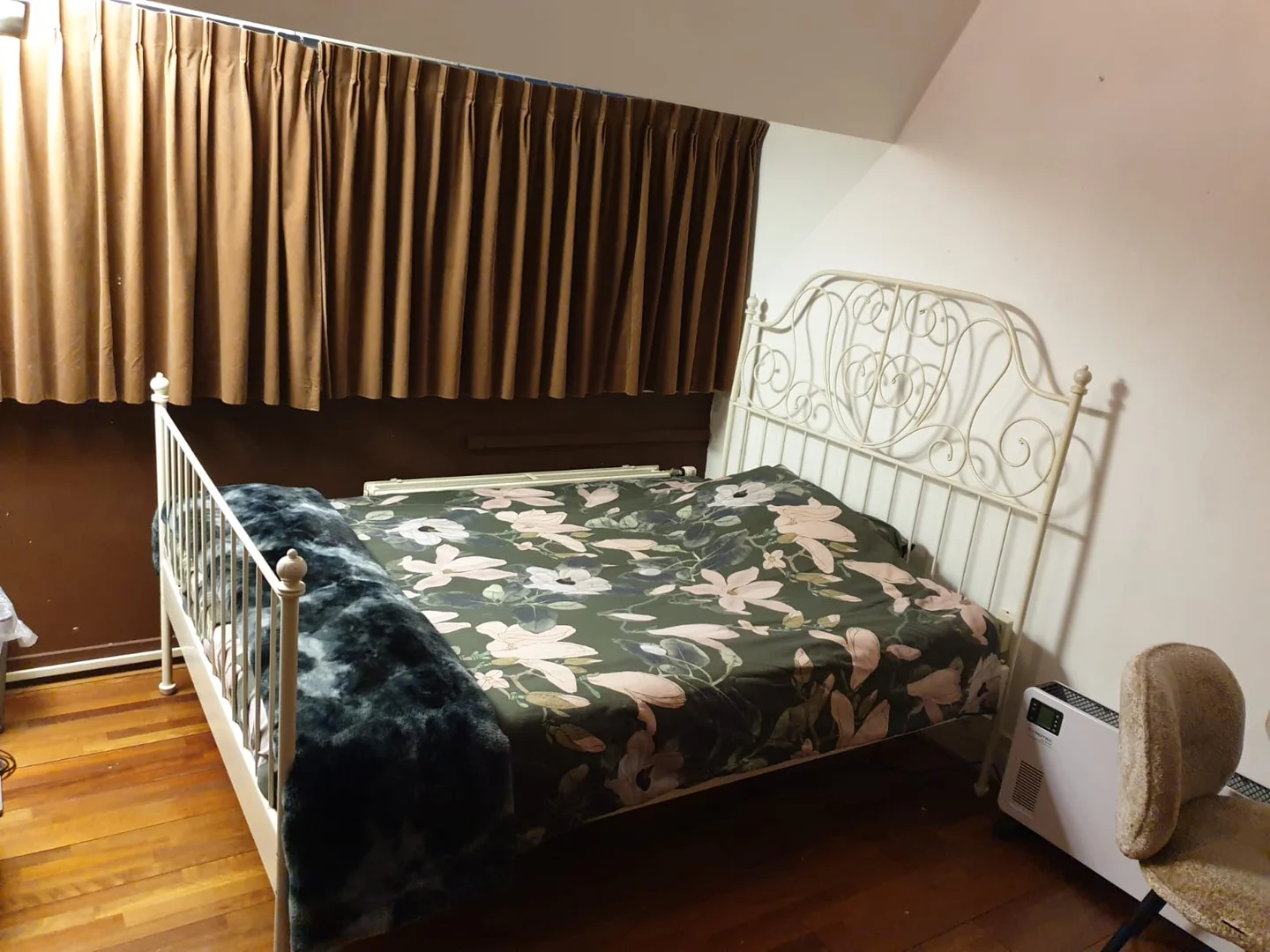 Habitación estudiantil económica con ubicación conveniente en 