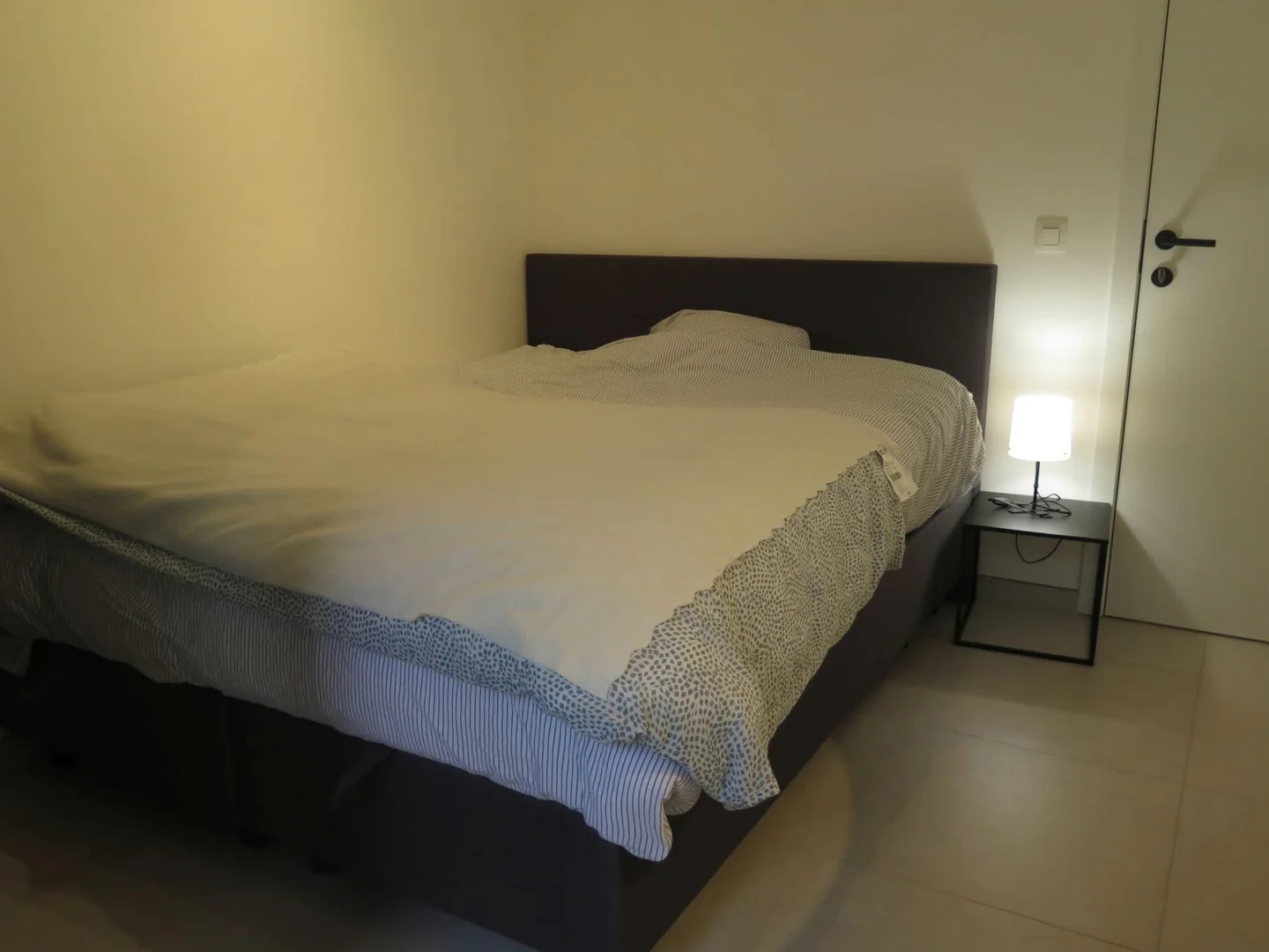 Habitación estudiantil económica con ubicación conveniente en 