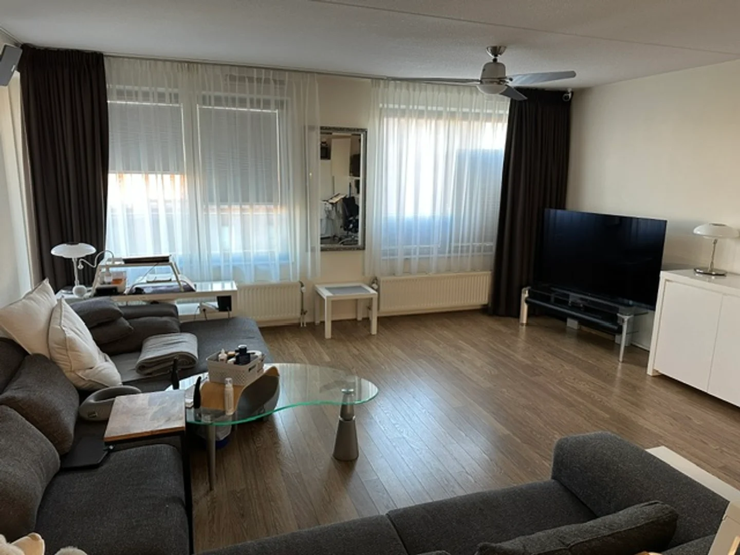 Habitación asequible para estudiantes con buena iluminación en 