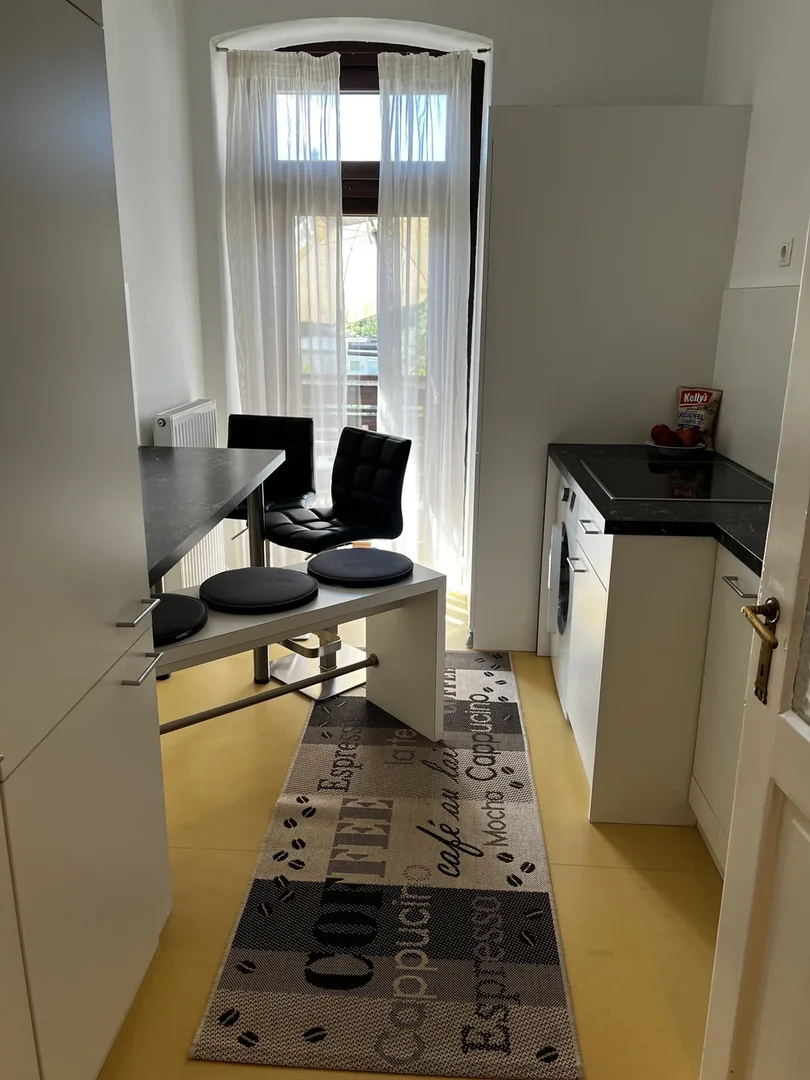 Innsbruck, Andreas-Hofer-Straße 22, 2. Stock