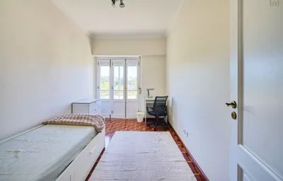Quarto privado em Lumiar - R. Luís de Freitas Branco, 5º Esquerdo, imagem 32 de 40
