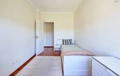 Quarto privado em Lumiar - R. Luís de Freitas Branco, 5º Esquerdo, imagem 36 de 40