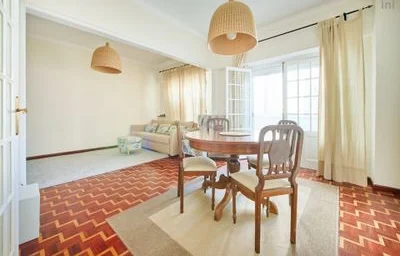 Quarto privado em Lumiar - R. Luís de Freitas Branco, 5º Esquerdo, imagem 1 de 40