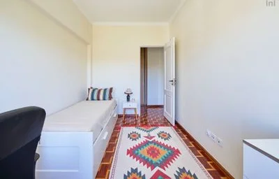 Quarto privado em Lumiar - R. Luís de Freitas Branco, 5º Esquerdo, imagem 34 de 40