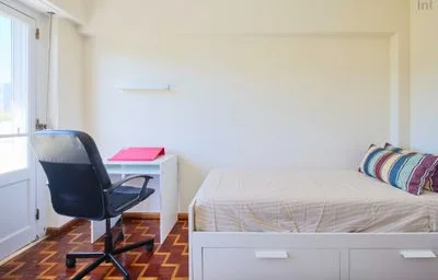 Quarto privado em Lumiar - R. Luís de Freitas Branco, 5º Esquerdo, imagem 35 de 40