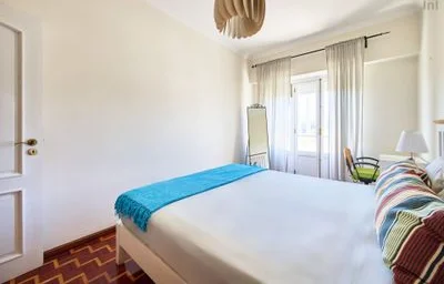Quarto privado em Lumiar - R. Luís de Freitas Branco, 5º Esquerdo, imagem 35 de 40