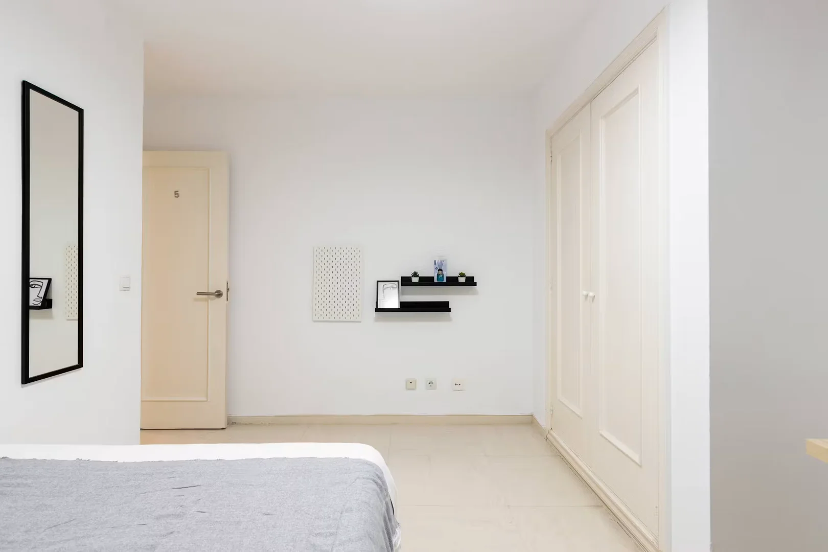 Habitación para estudiantes en  con modernas comodidades