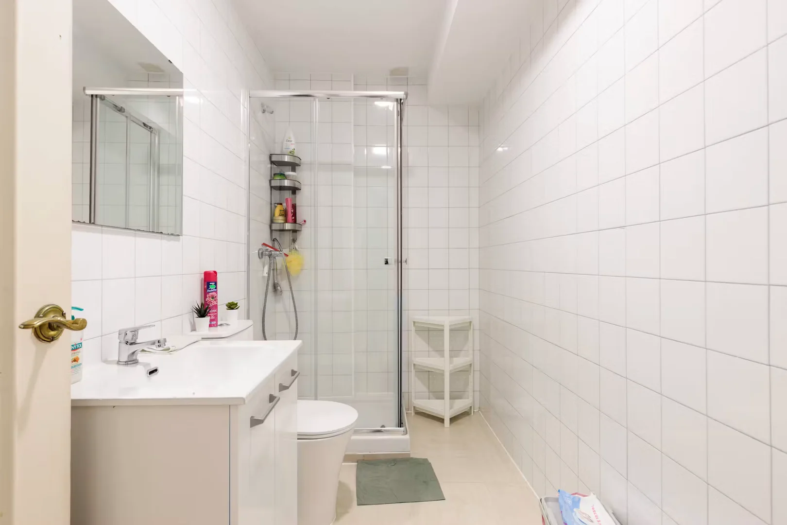Habitación en apartamento estudiantil en alquiler en , completamente amueblado