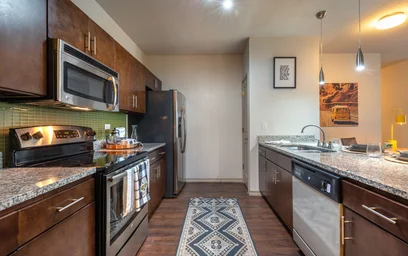 Alojamiento entero en residencia en 800 W 26th Street, Austin, TX 78705, United States, imagen 2 de 21
