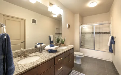 Alojamiento entero en residencia en 800 W 26th Street, Austin, TX 78705, United States, imagen 5 de 21