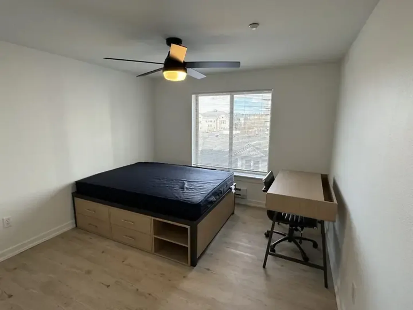 4730 University Way NE, Seattle, WA 98105, United States