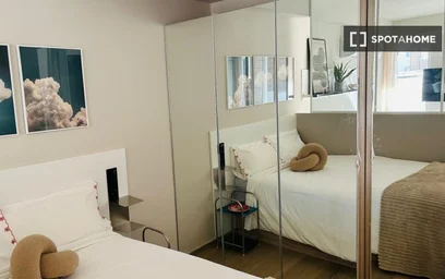 Apartamento inteiro em Calle de Segovia, imagem 2 de 16
