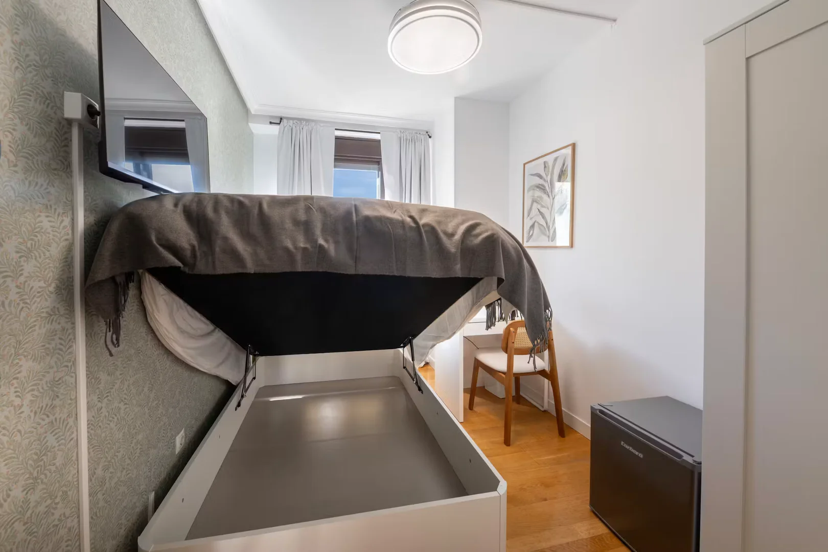 Chambre d'étudiant lumineuse et aérée avec accès facile à l'université dans 