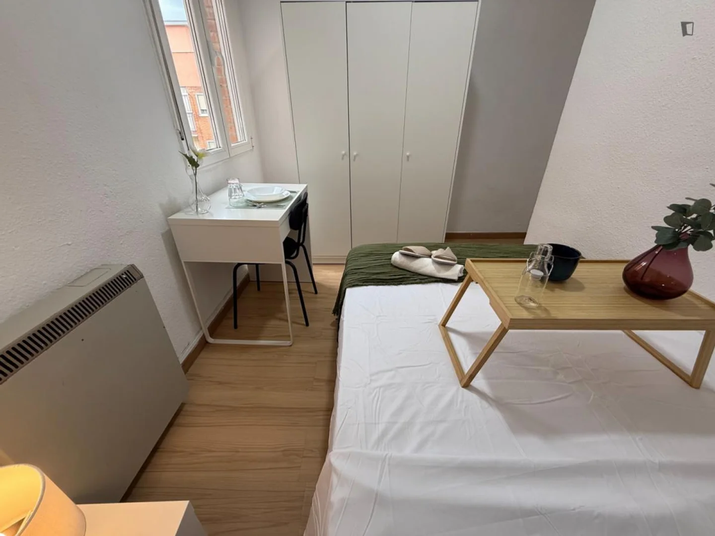 Bezahlbares Zimmer für Studenten mit ausreichender Beleuchtung in 