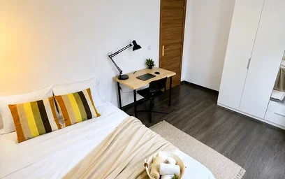 Prywatny pokój Calle de Iñigo Arista, Iturrama, obraz 3 10