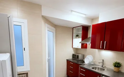 Prywatny pokój Calle de Iñigo Arista, Iturrama, obraz 9 10