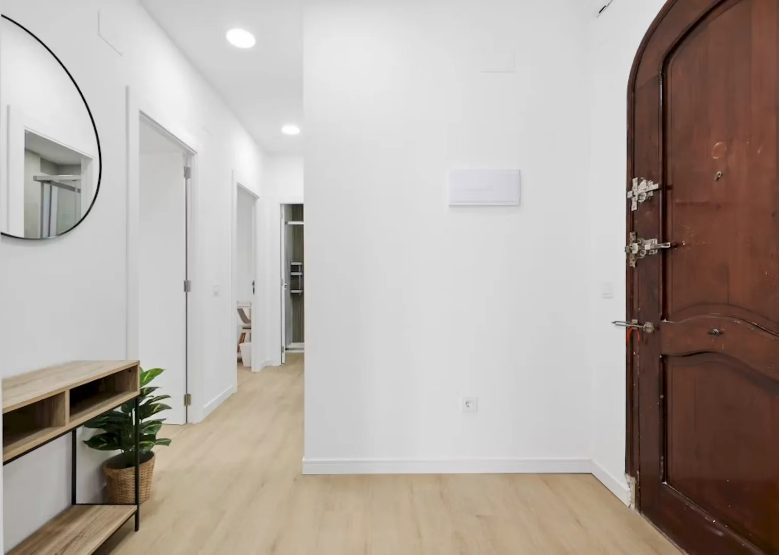 Bright and airy student room with easy university access in 