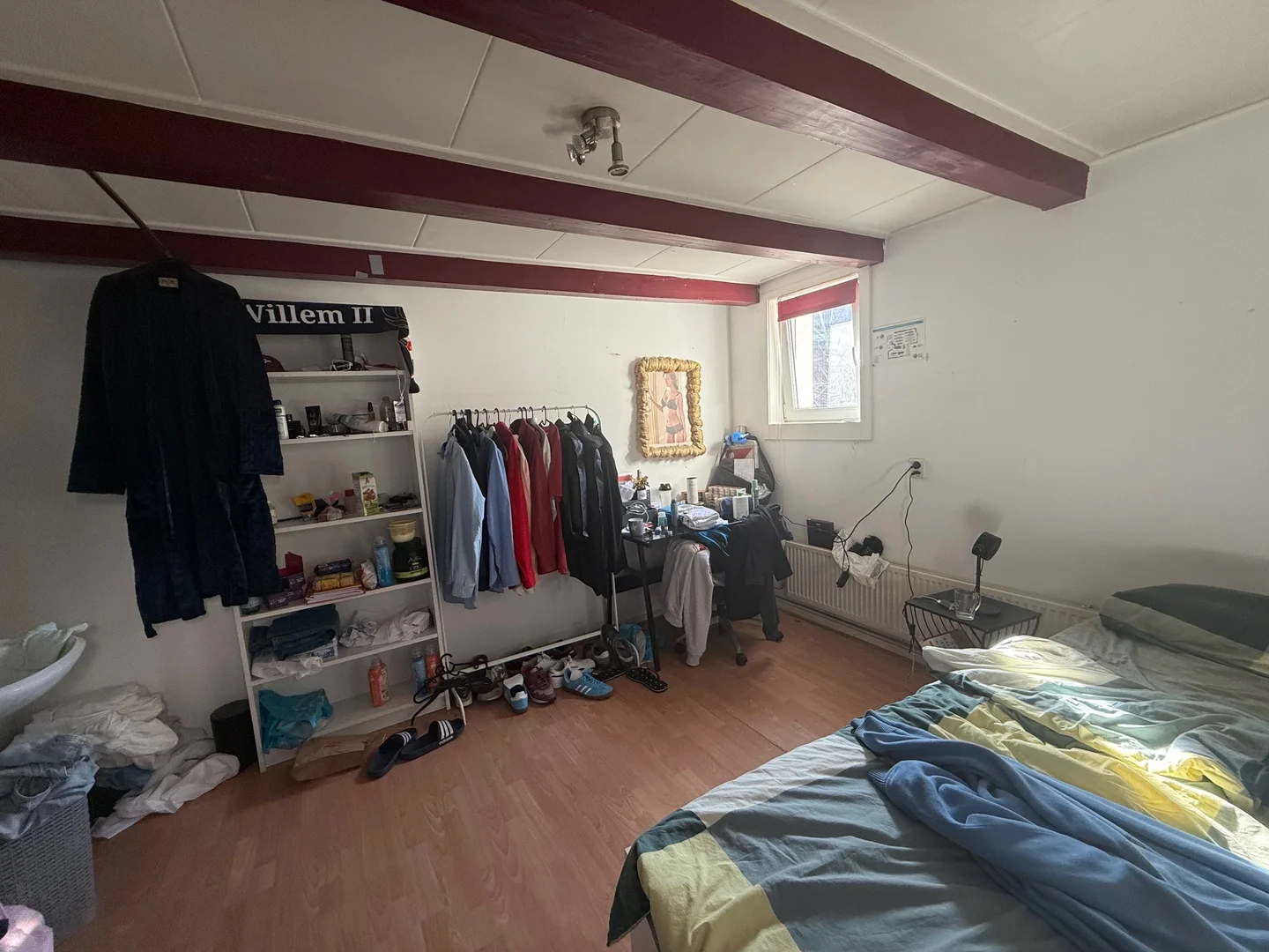 'de öğrenci dairesinde, tamamen mobilyalı kiralık oda