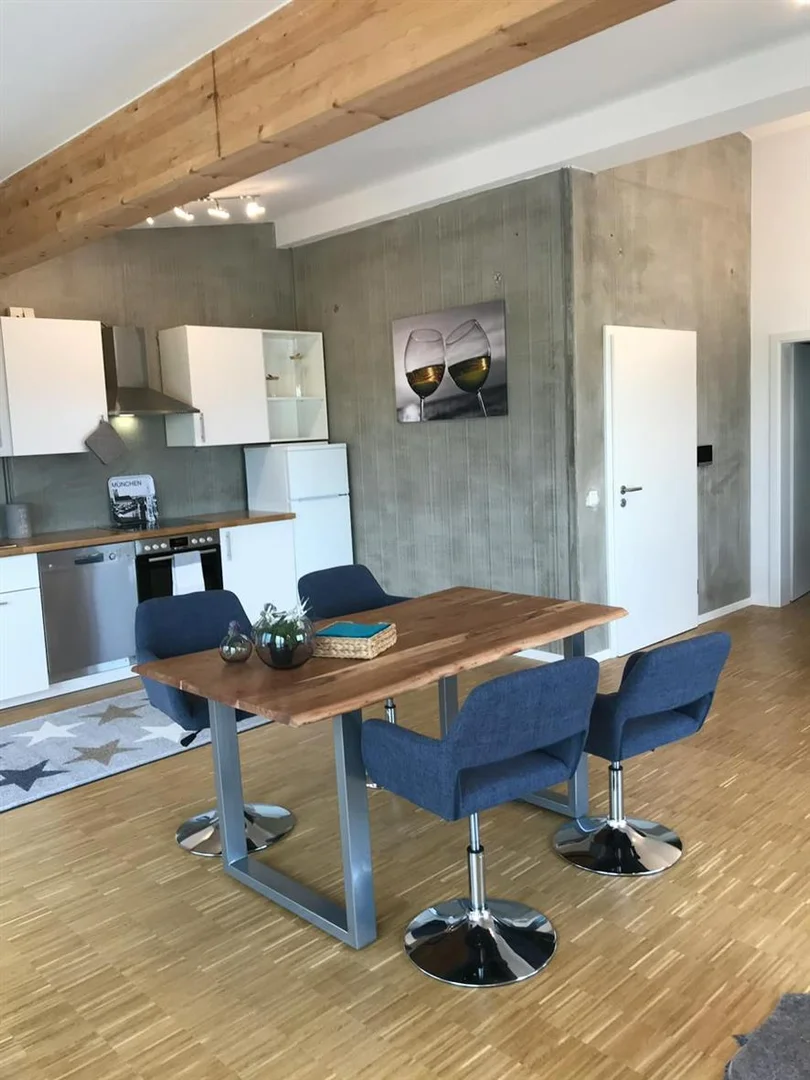 Habitación para estudiantes en  con área de estudio y facilidades compartidas