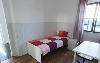 Privatzimmer in der R. Dona Maria Ana de Áustria, bild 1 von 17