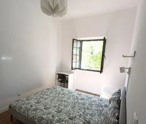 Private room at Campolide - Rua Dona Maria Ana de Áustria, image 1 of 12