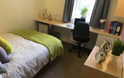 Private room in residence at 135 Great Horton Rd, Bradford BD7 1QG, United Kingdom, image 25 of 39