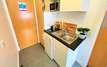 Estudio en residencia en 50-56 North Bridge St, Monkwearmouth, Sunderland SR5 1AH, United Kingdom, imagen 6 de 21