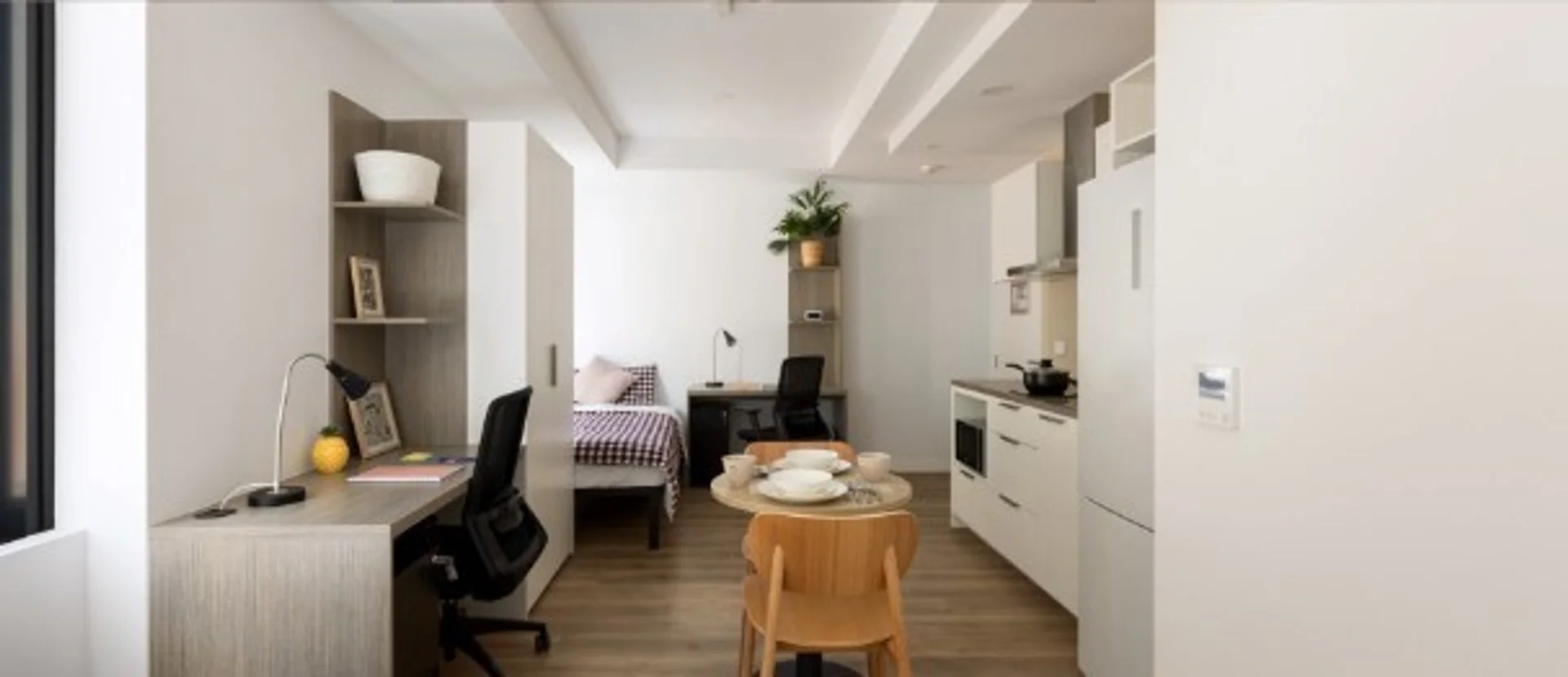 Cómodo estudio para vivir como estudiante en 