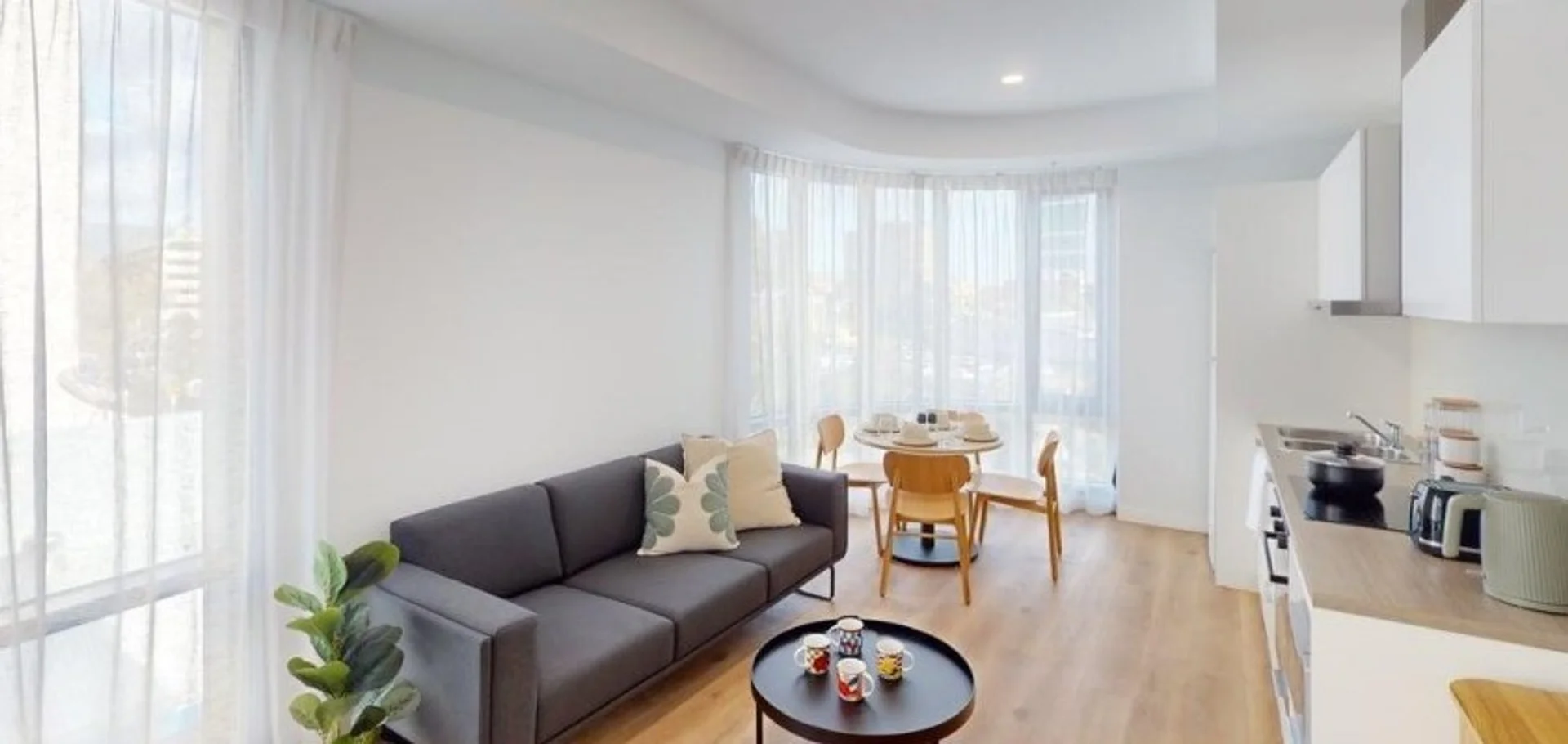 Habitación acogedora para estudiantes disponible en
