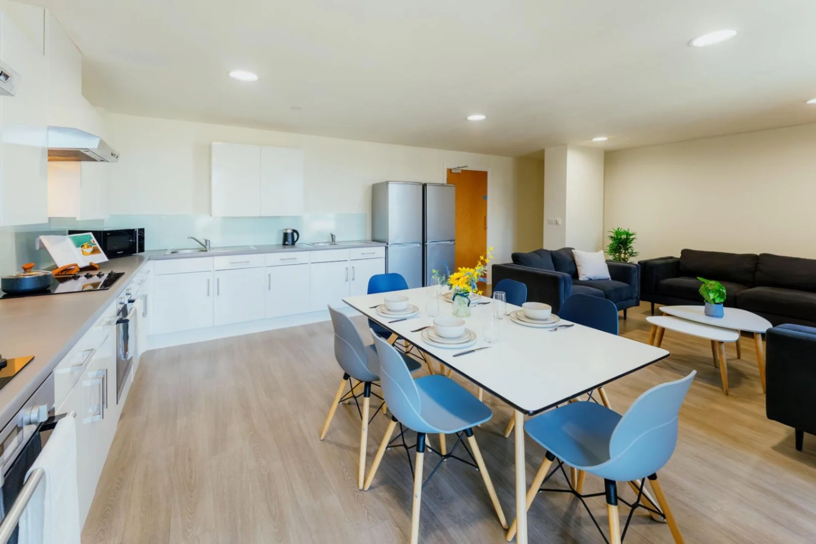 Comfortable and spacious student room in 