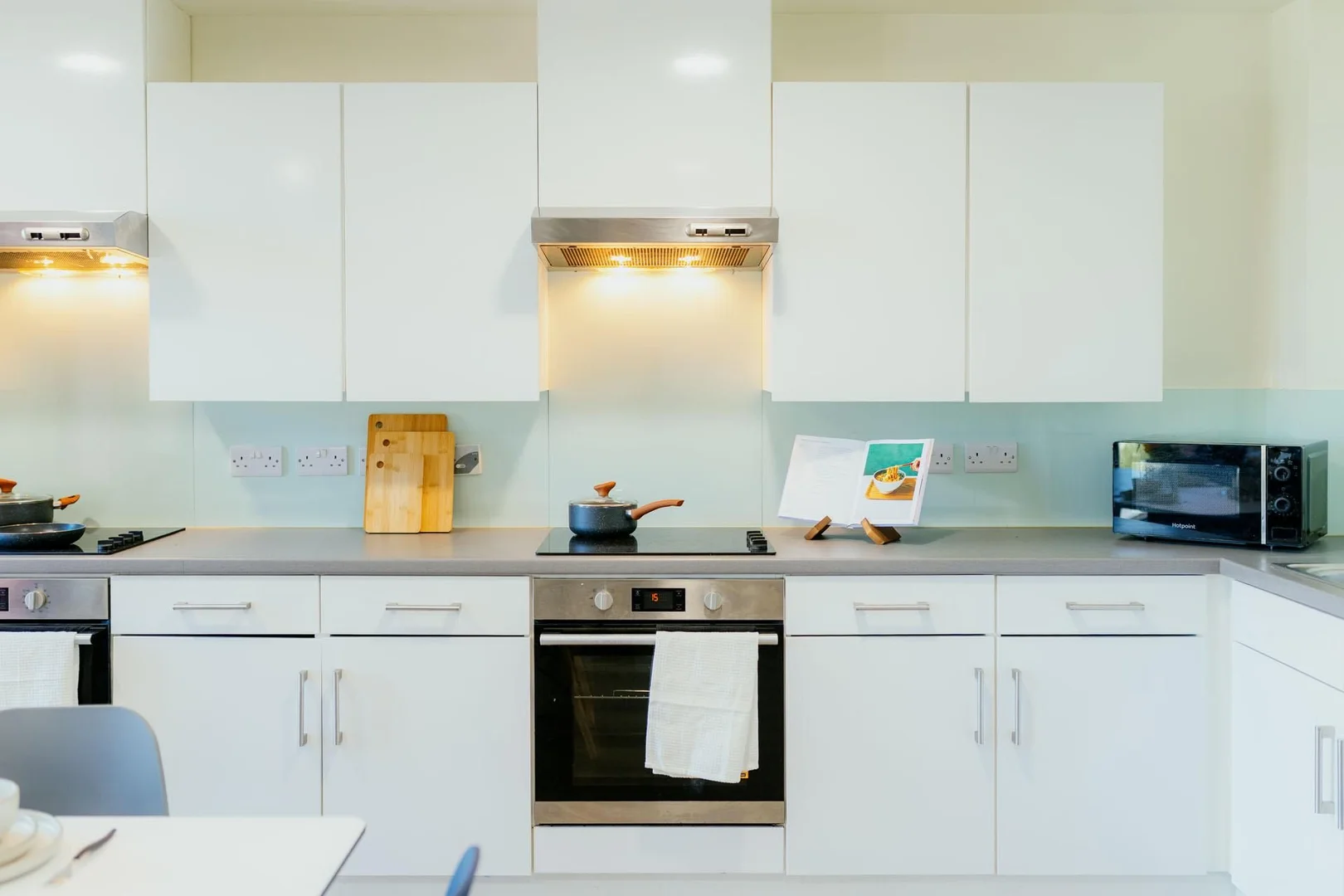 Student-friendly room in  with modern amenities