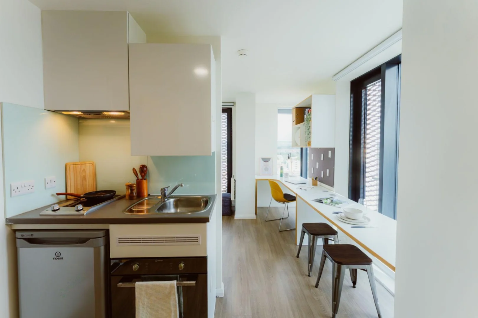 Comfortable and spacious student room in 