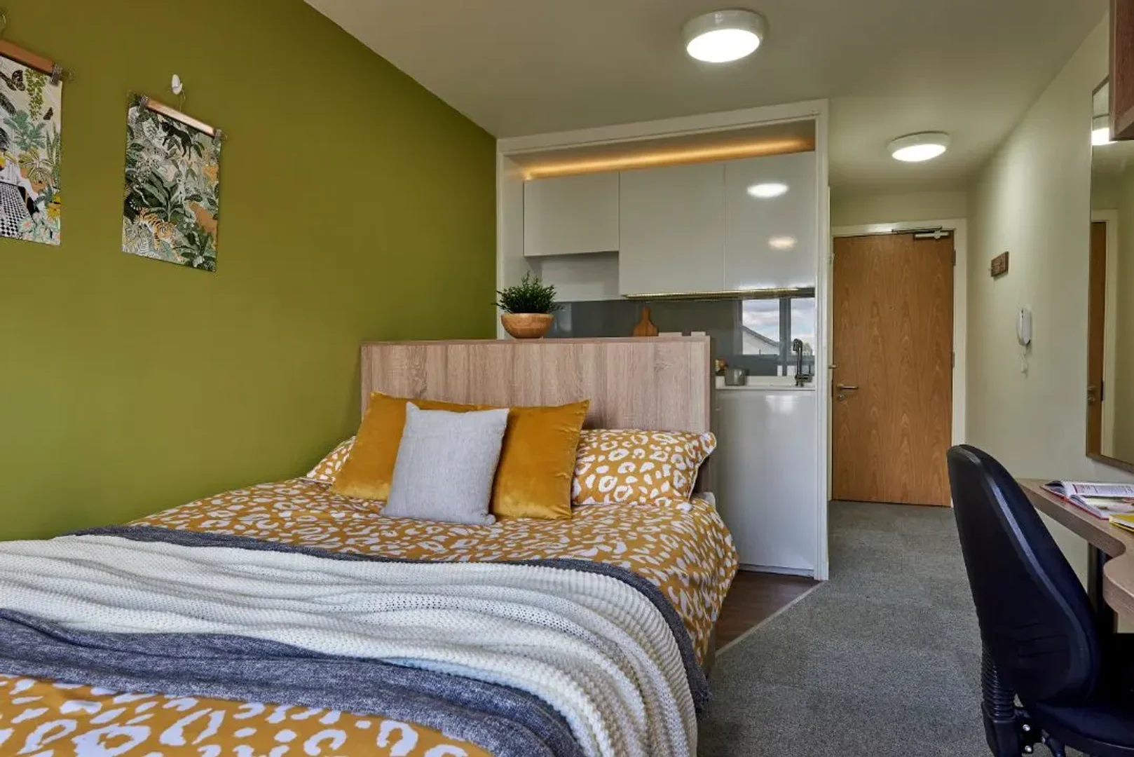 Minimalistisches Studentenstudio in  mit effizientem Grundriss