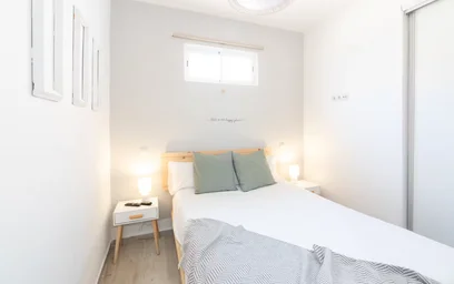 Apartamento inteiro em Calle de Martínez de la Riva, Puente de Vallecas, imagem 3 de 10