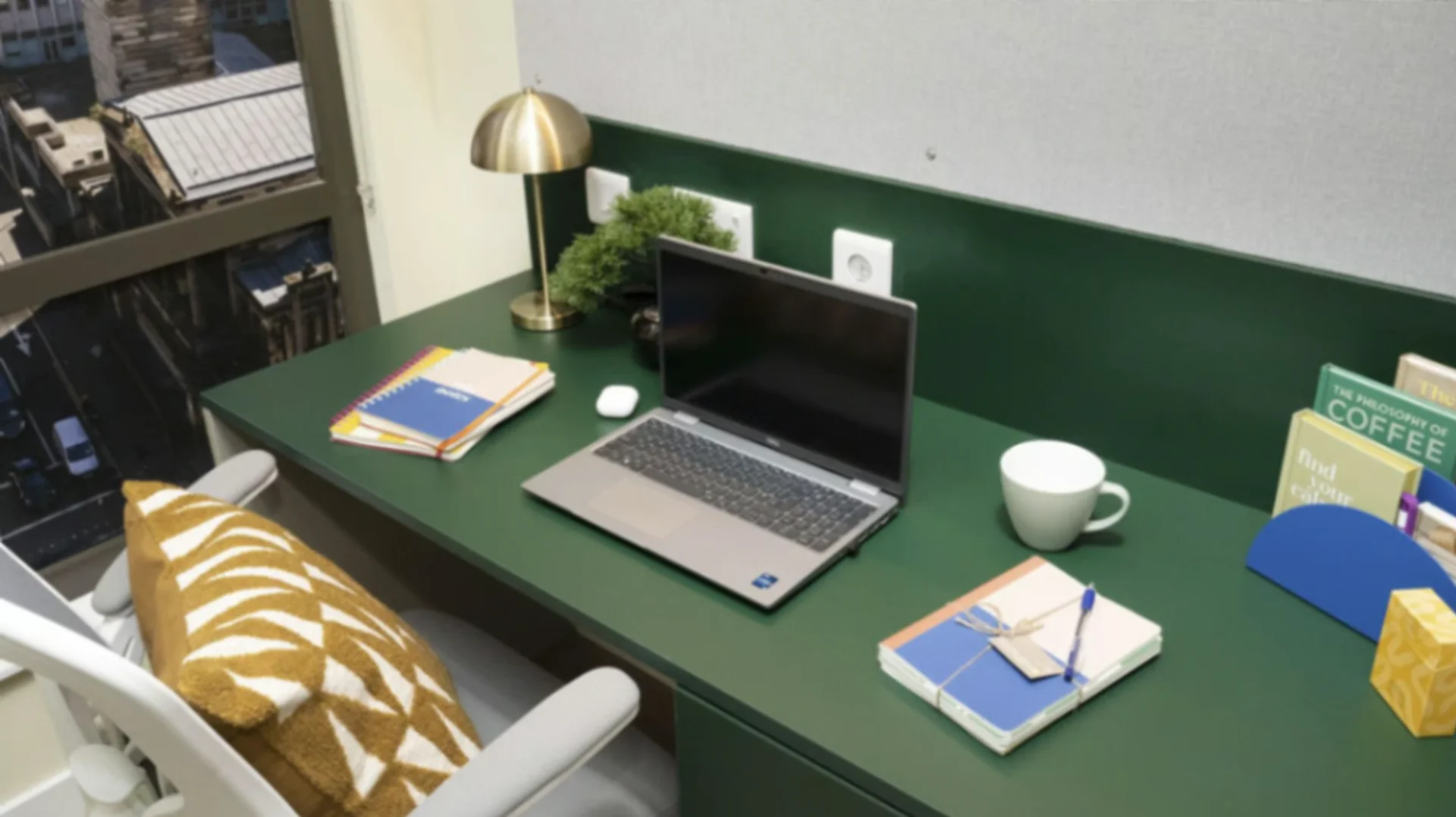Estudio totalmente equipado para estudiantes en 